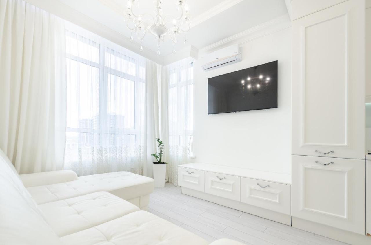 Petrovdom Apartments 10-353 In Rc Central Park, 7 John Mccain Street קייב מראה חיצוני תמונה