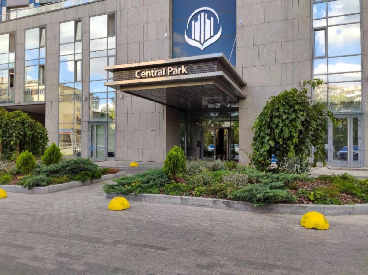 Petrovdom Apartments 10-353 In Rc Central Park, 7 John Mccain Street קייב מראה חיצוני תמונה